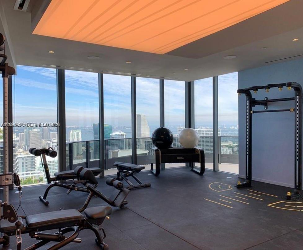 1000 Brickell Plz # 3411