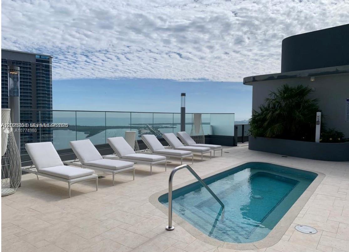 1000 Brickell Plz # 3411