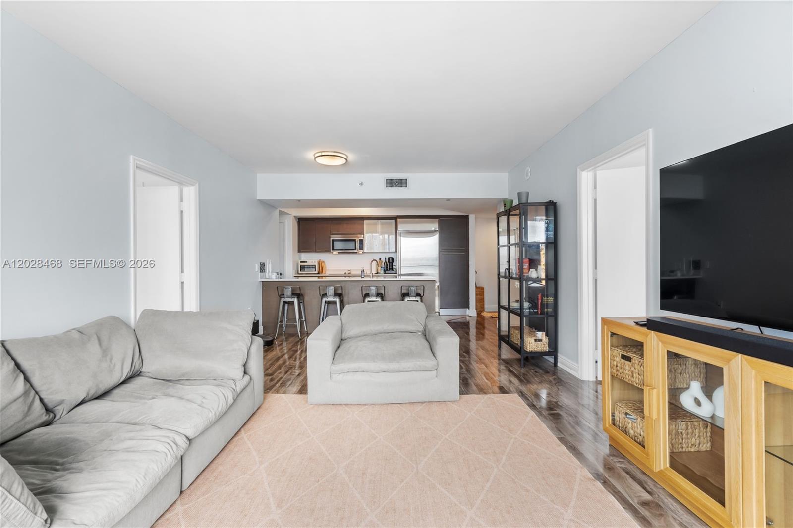 55 SE 6th St # 3303