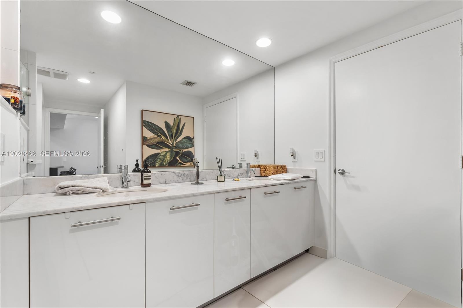 55 SE 6th St # 3303