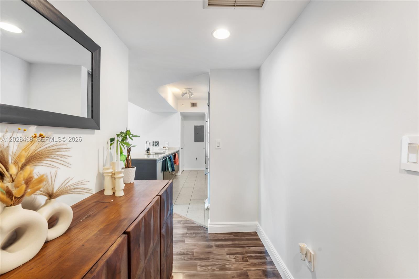 55 SE 6th St # 3303