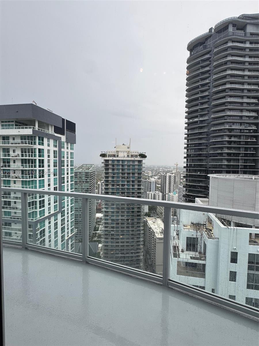 1060 Brickell Ave # 4115