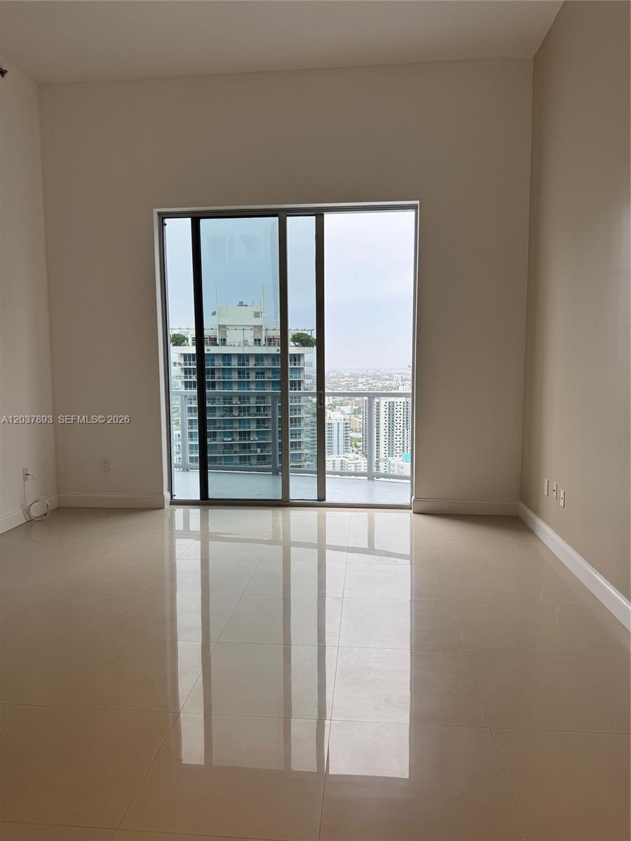 1060 Brickell Ave # 4115