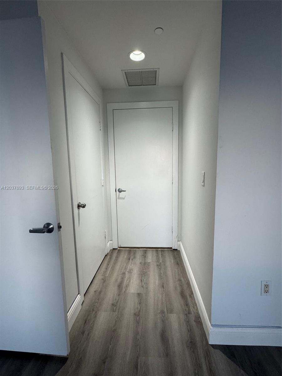 1060 Brickell Ave # 4115