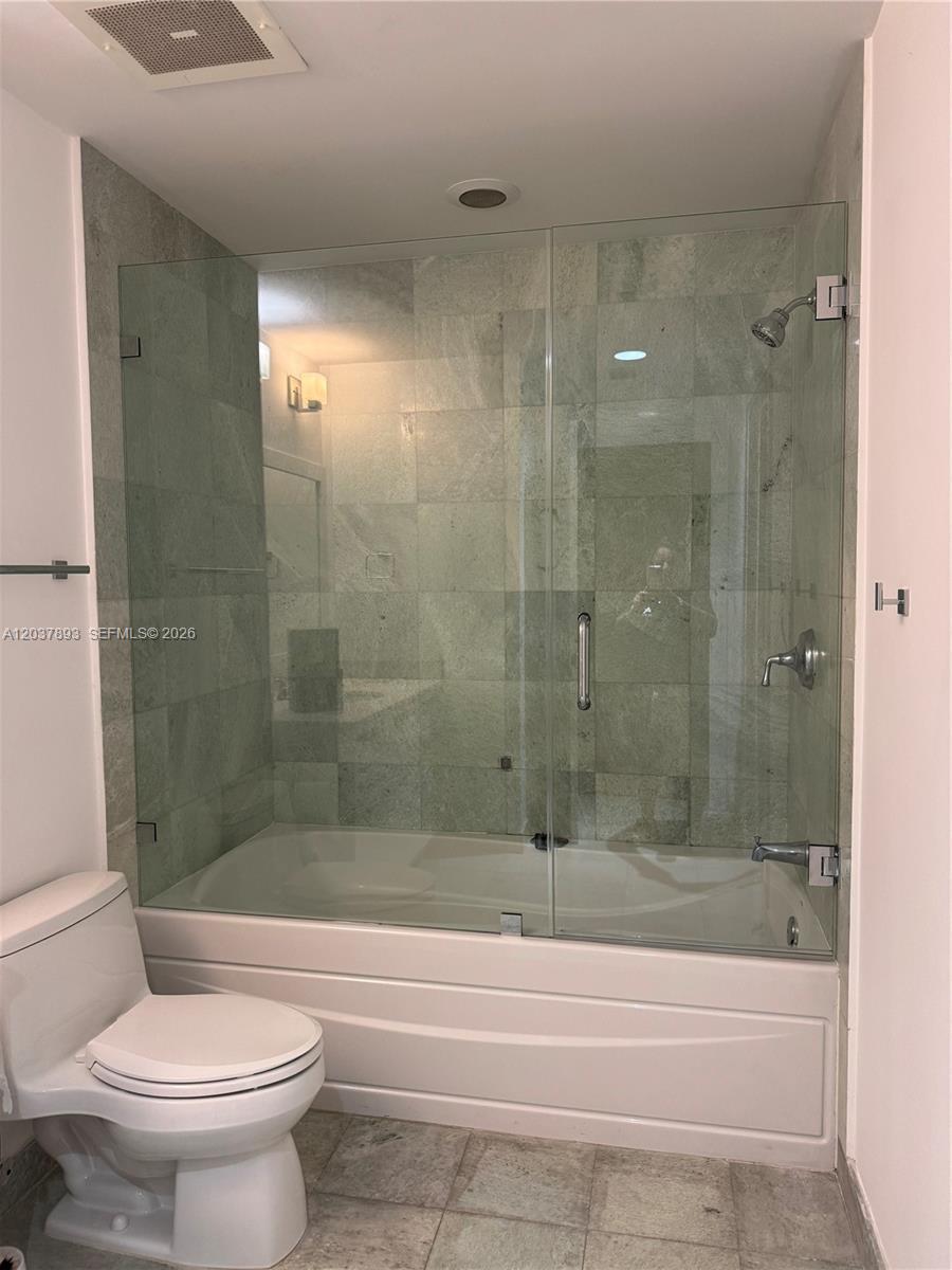 1060 Brickell Ave # 4115