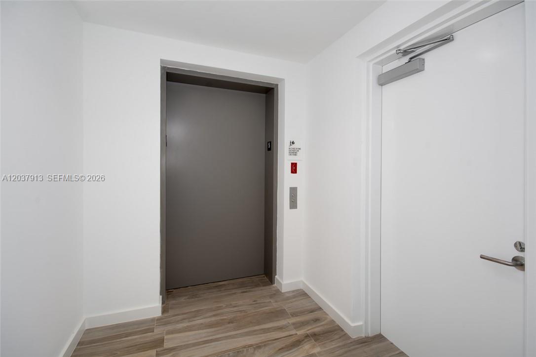460 NE 28 ST # 501