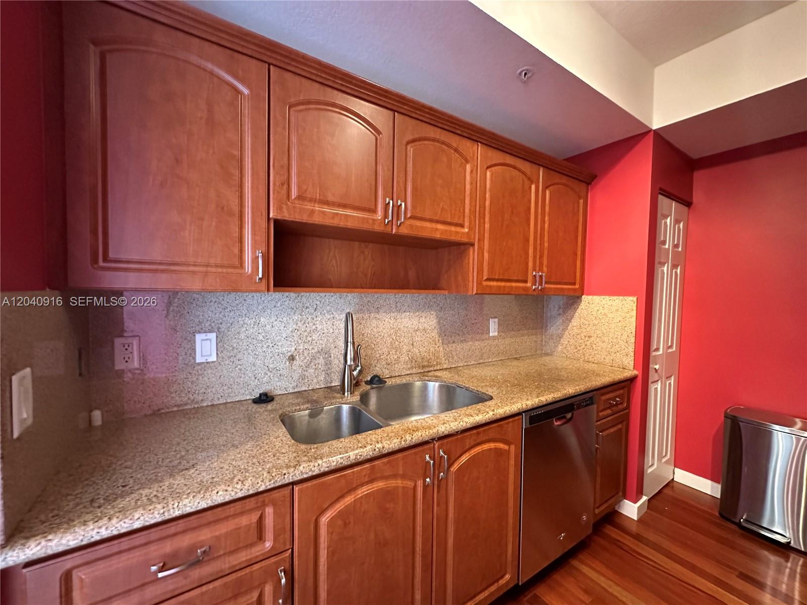 3590 Coral Way # 611
