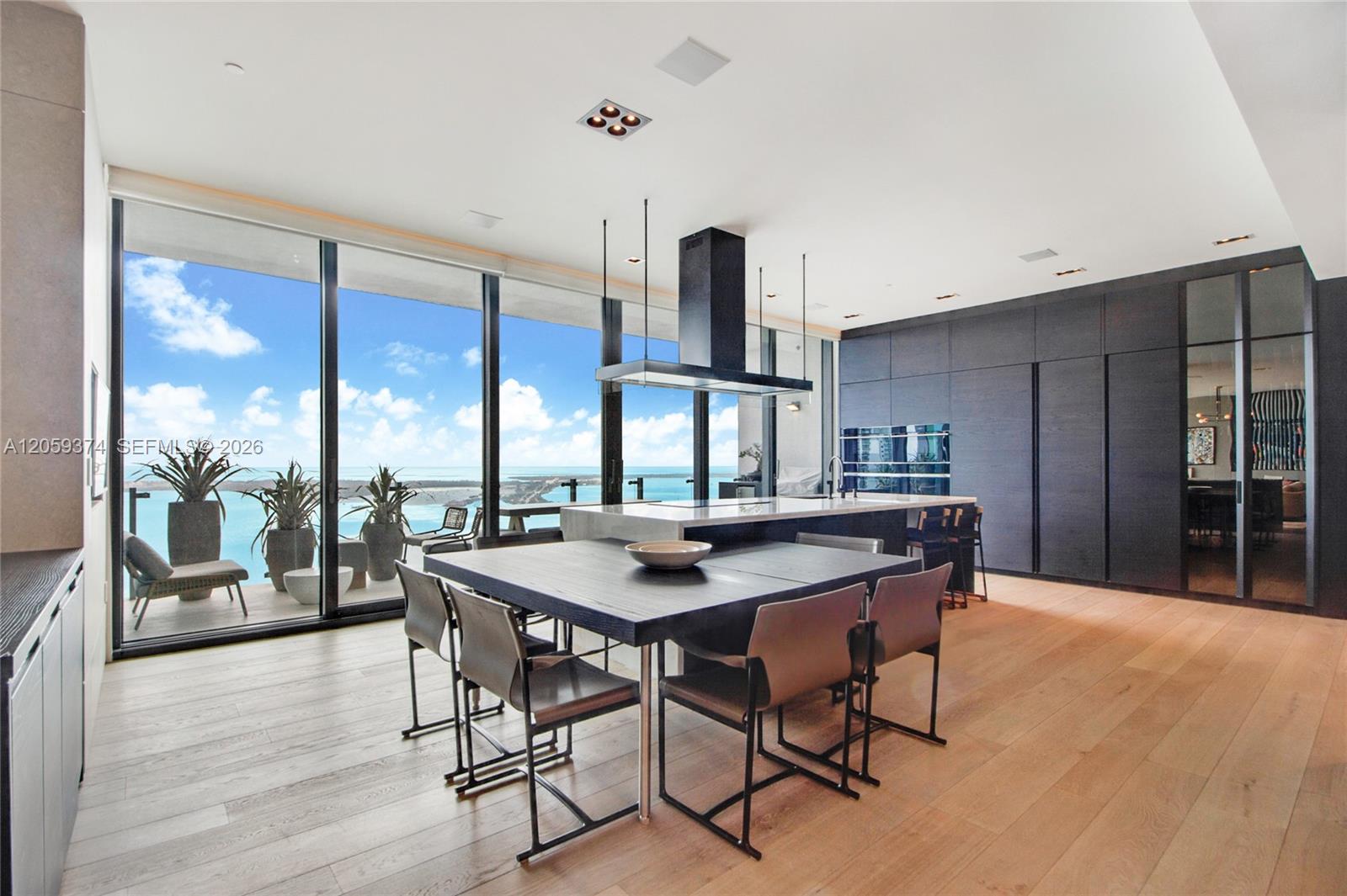 1451 Brickell Ave # 4301