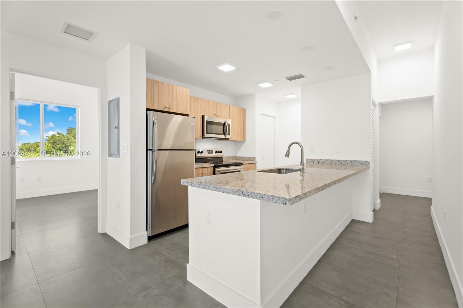 2010 SW 25th Ter # 305