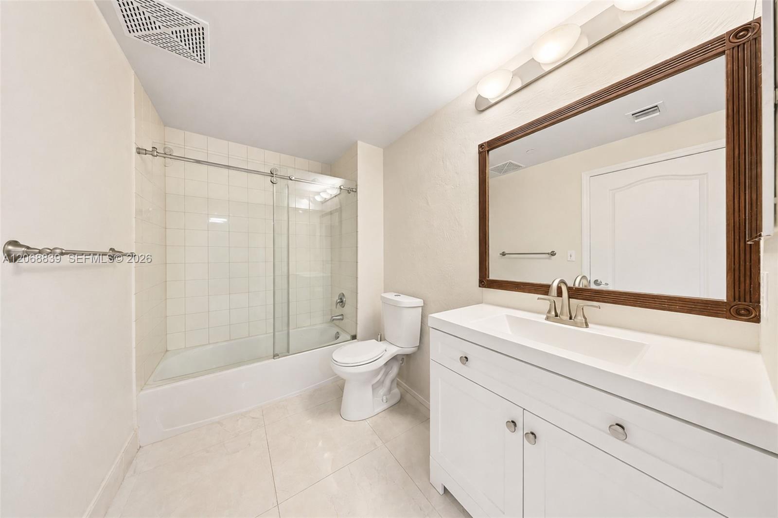 2101 Brickell Ave # 3202