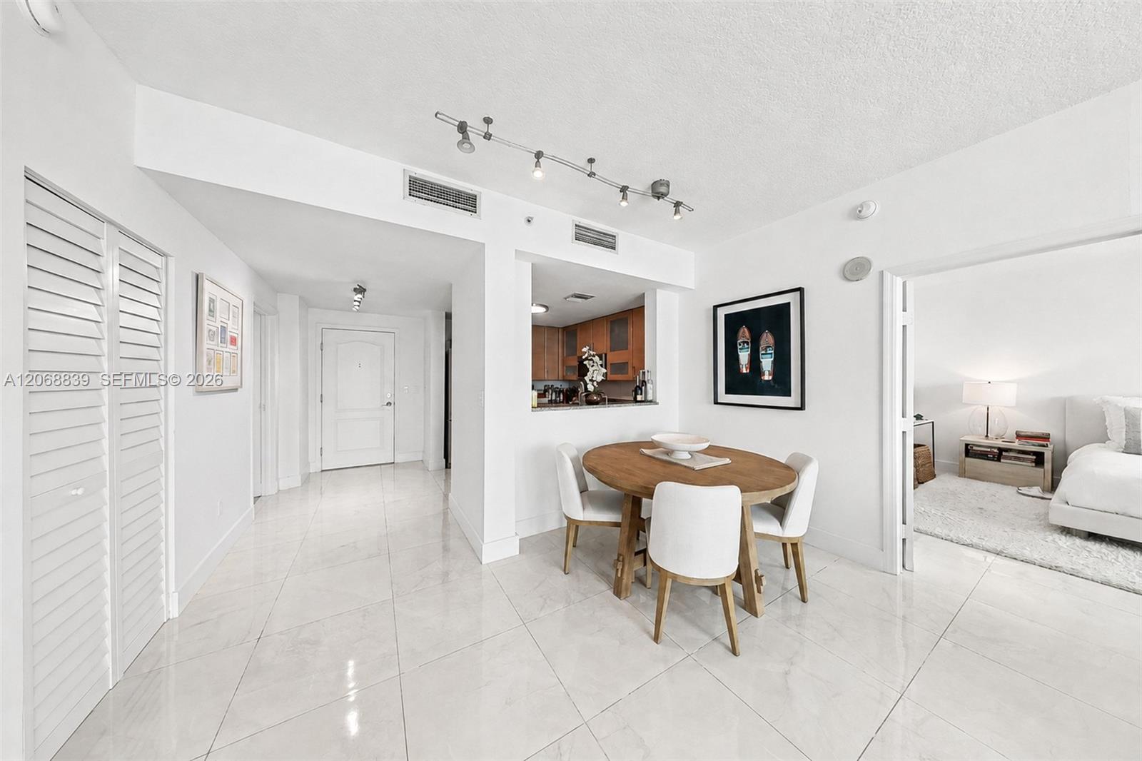 2101 Brickell Ave # 3202