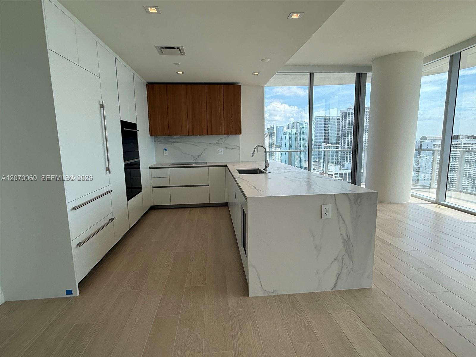 1400 Biscayne Blvd # 3506