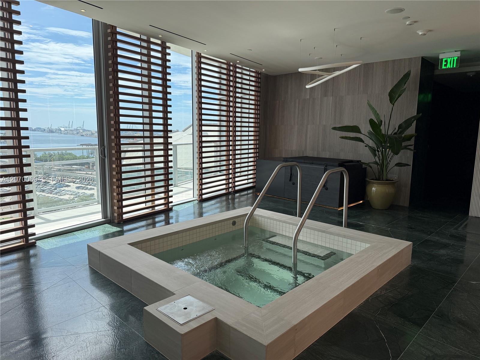 1400 Biscayne Blvd # 3506