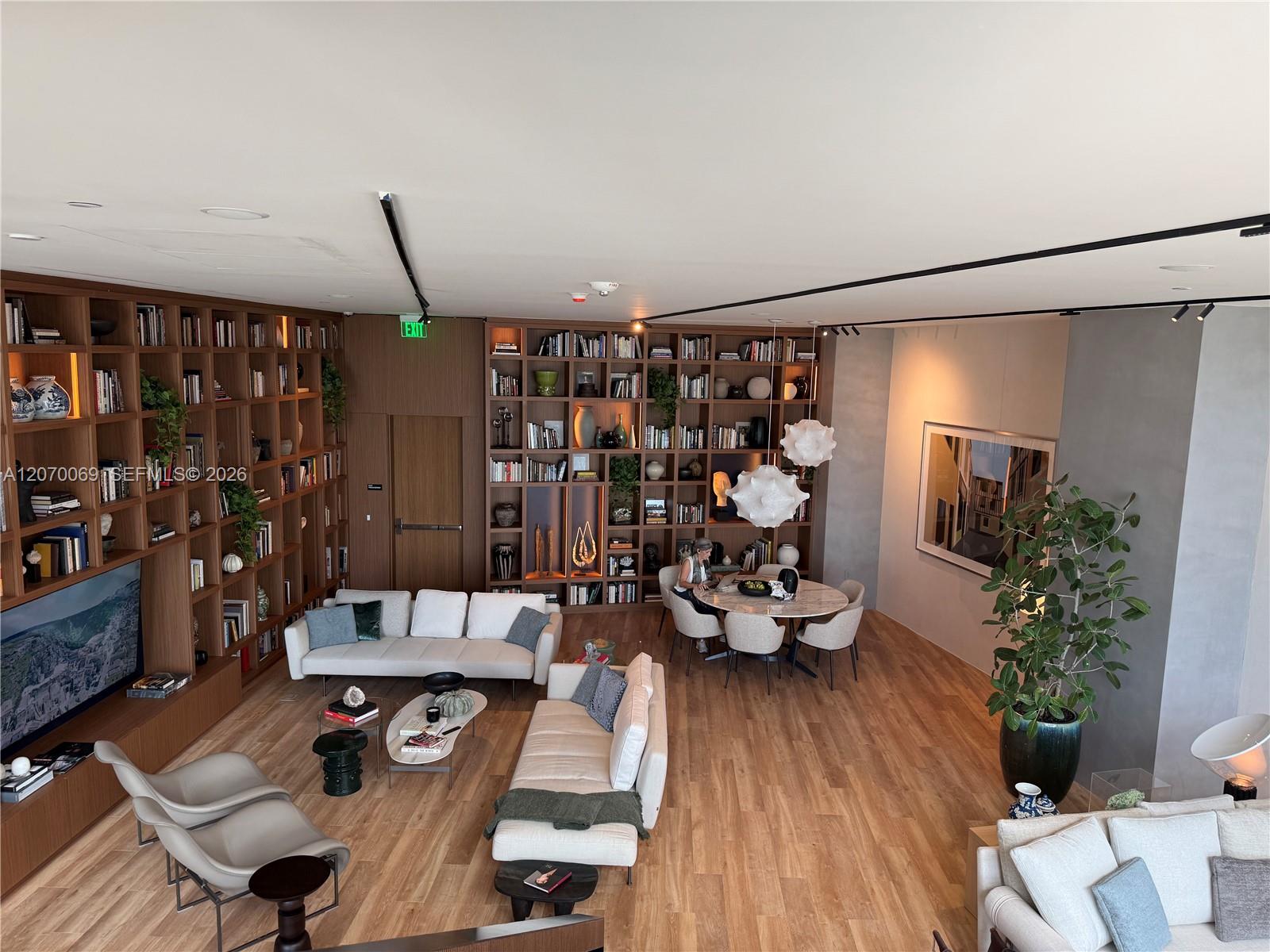 1400 Biscayne Blvd # 3506