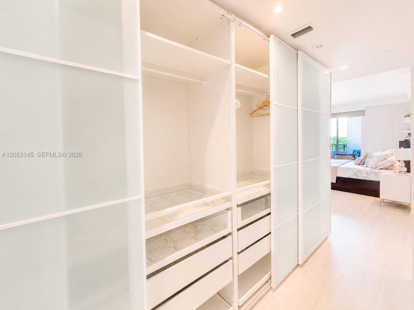 151 Crandon Blvd # 405