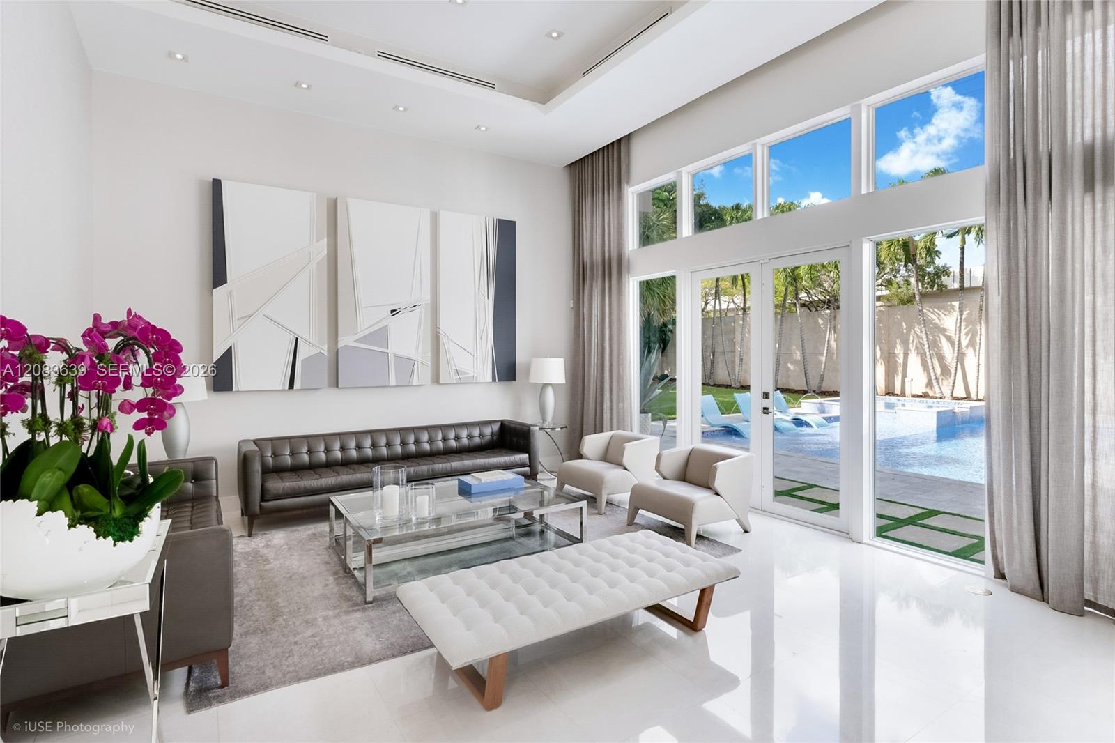 137 W Shore Dr W