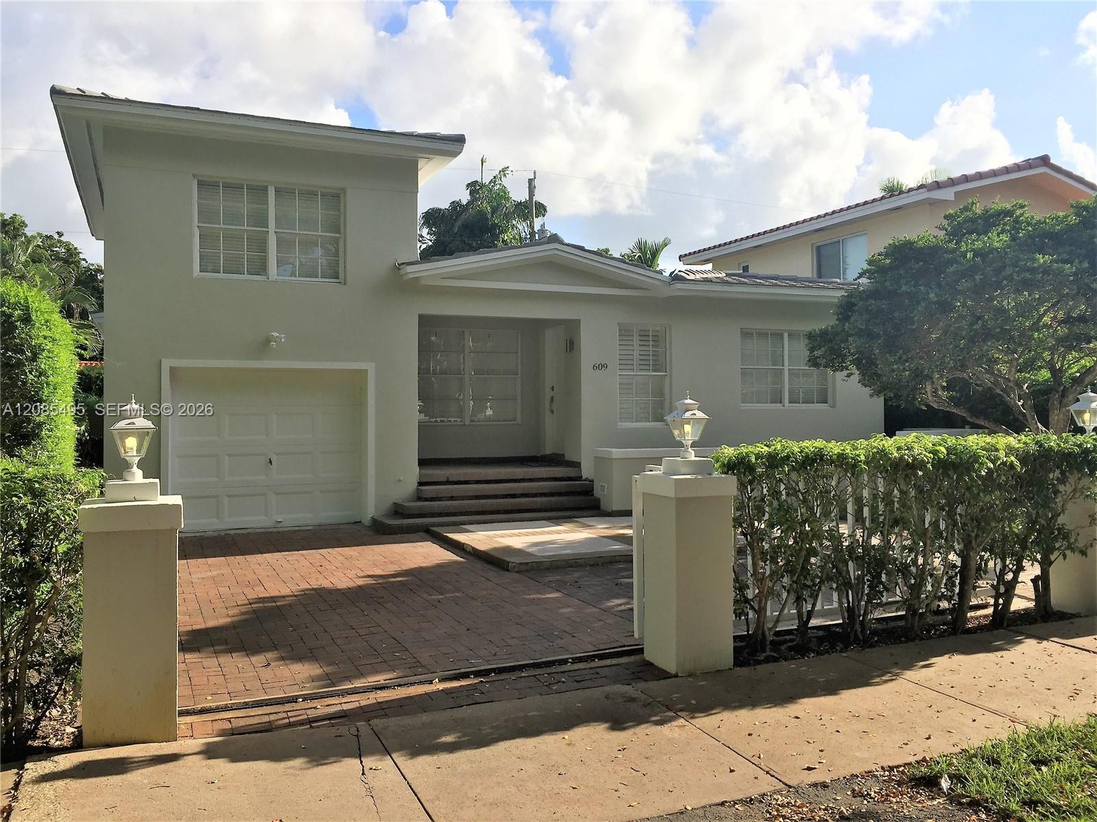 609 Puerta Ave