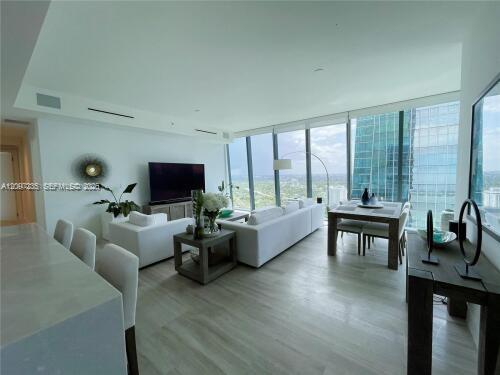 1451 Brickell Ave # 4204