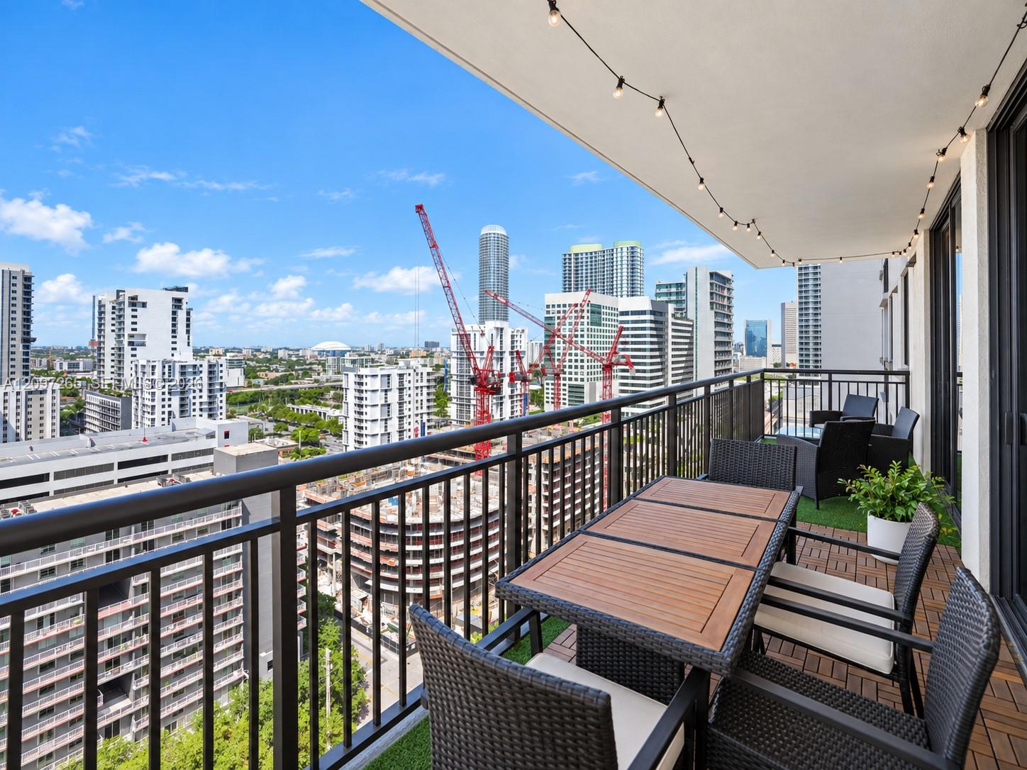 999 SW 1st Ave # 1909