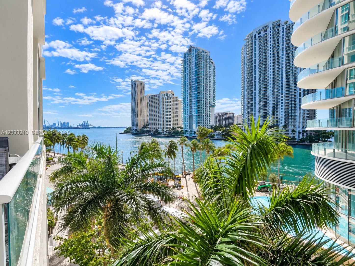 300 S Biscayne Blvd # 406 Unit: L-406