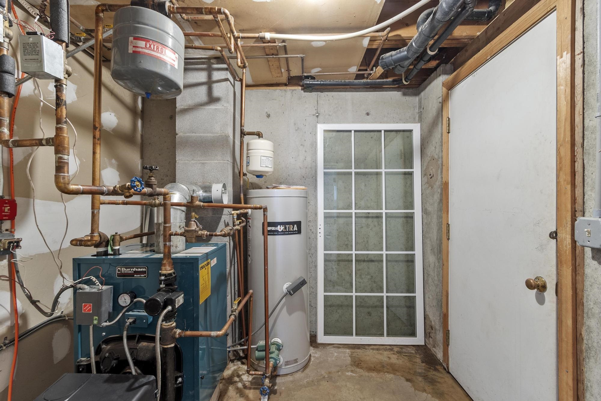 12R Brian Avenue Unit: R