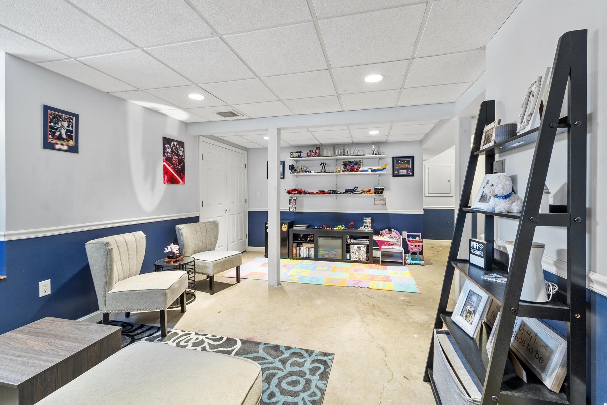 12R Brian Avenue Unit: R