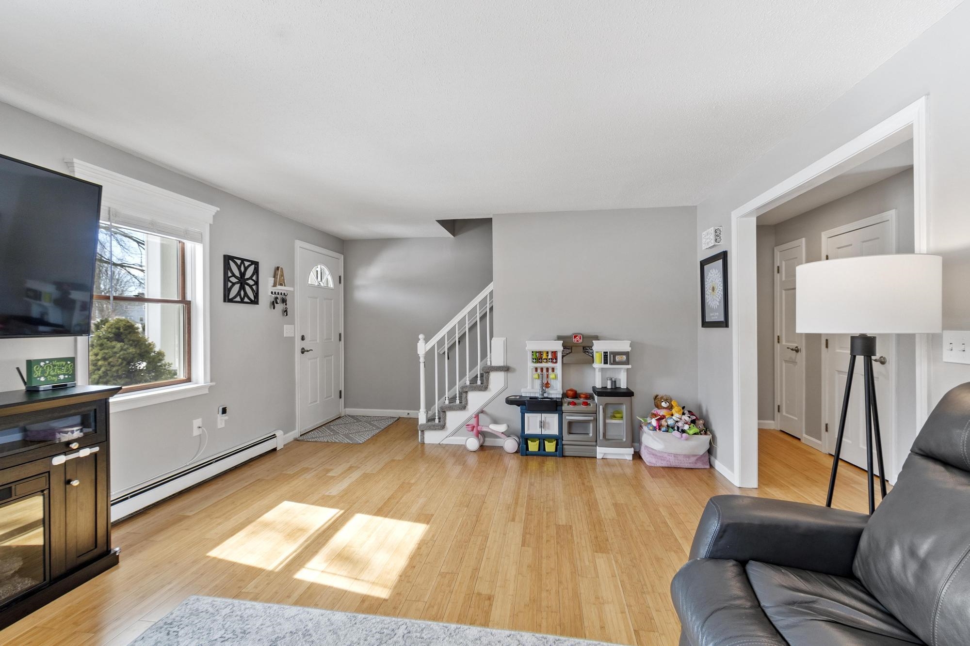 12R Brian Avenue Unit: R