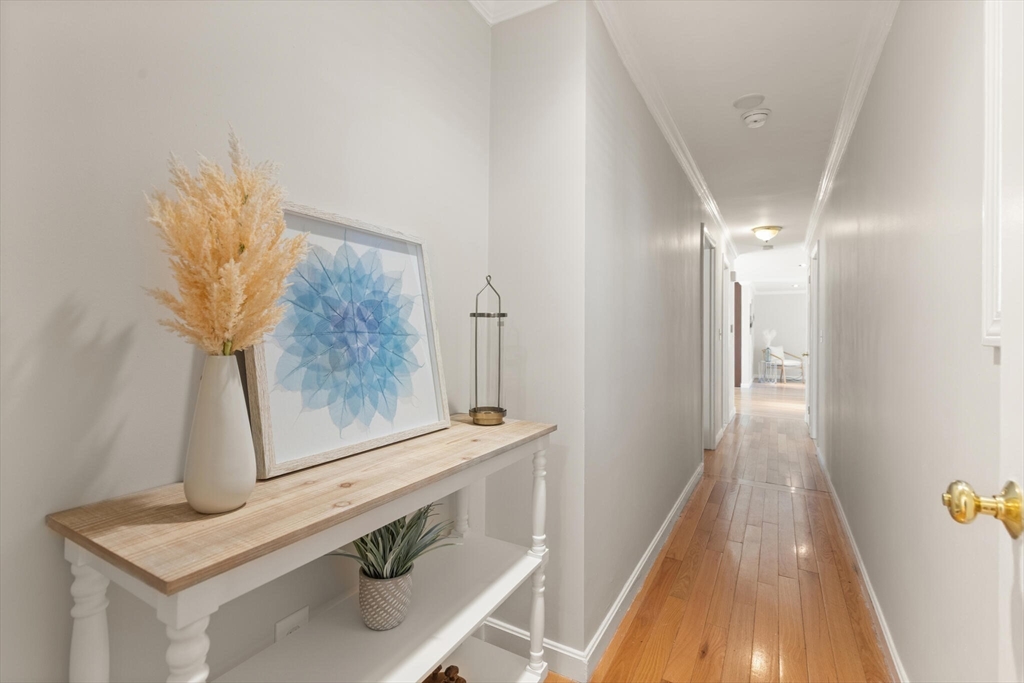 10 Sullivan Rd