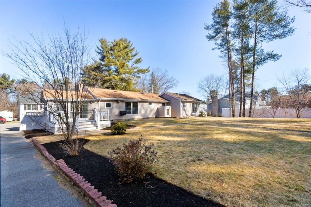 10 Sullivan Rd