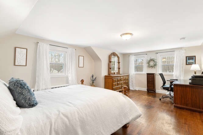 111 Chestnut St