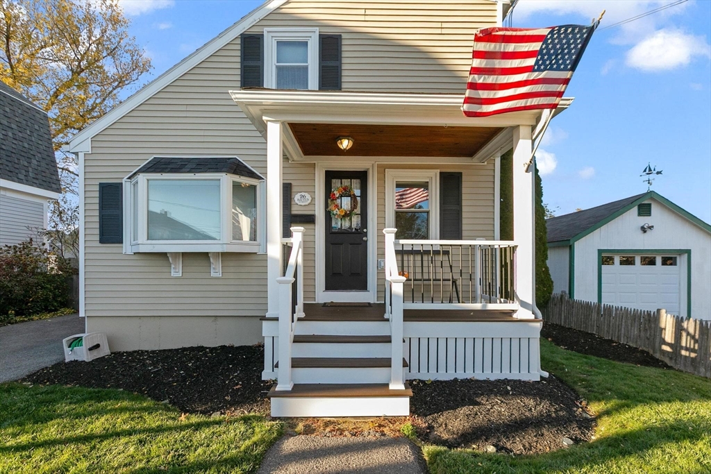 26 Bates St