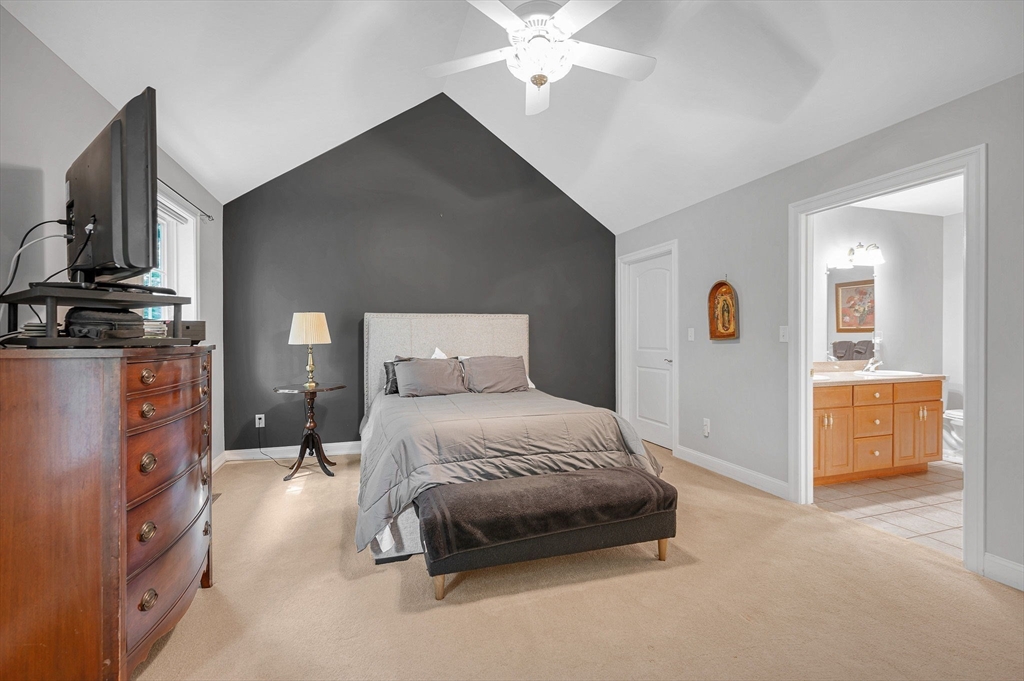 22 Town Village Dr # 22