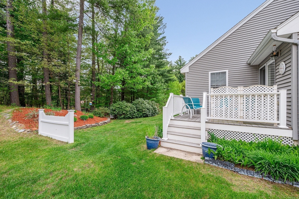 22 Town Village Dr # 22