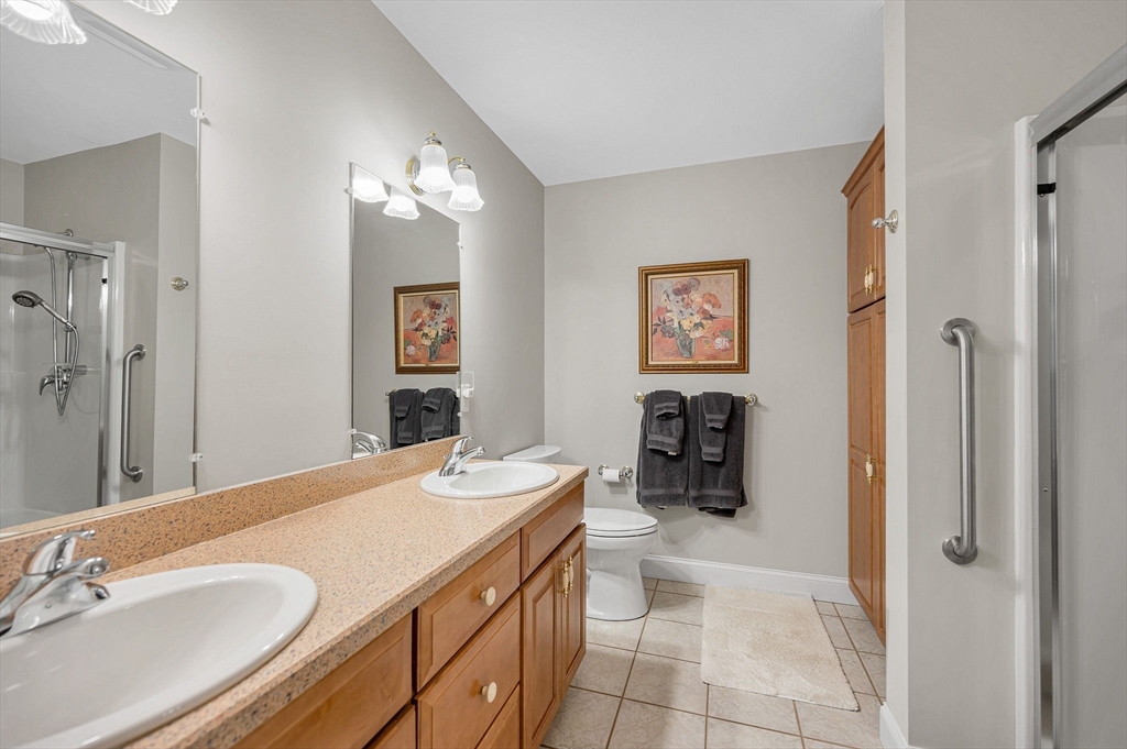 22 Town Village Dr # 22