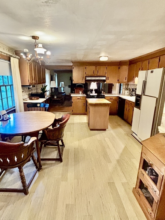 137 Spofford Rd