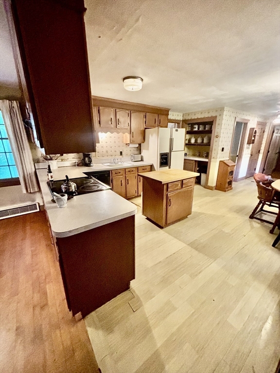 137 Spofford Rd