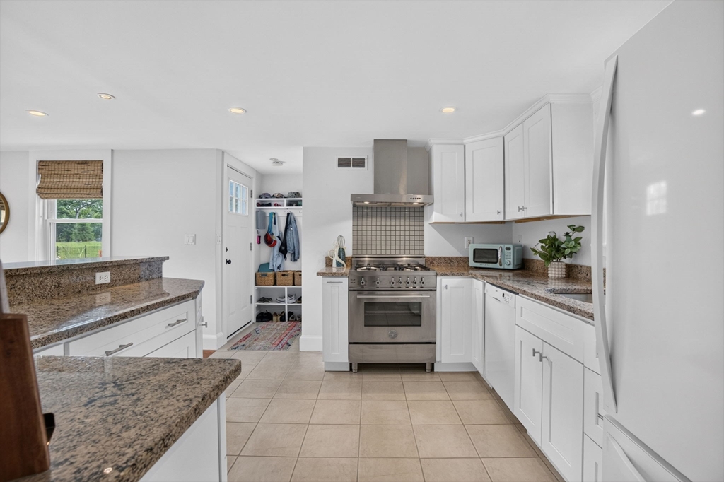 21 Ashland St