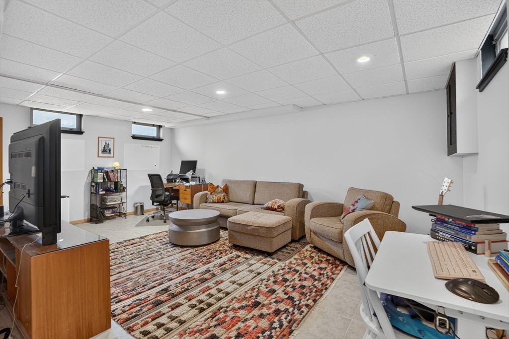 21 Ashland St