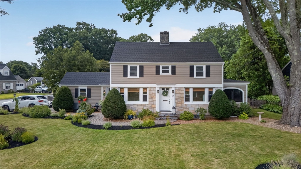21 Ashland St