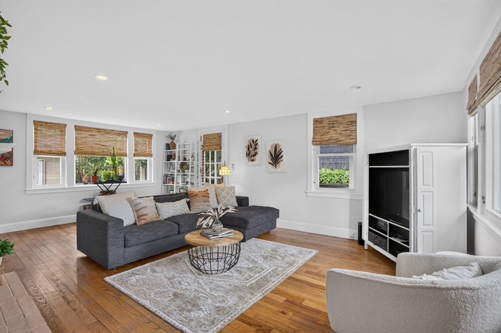21 Ashland St