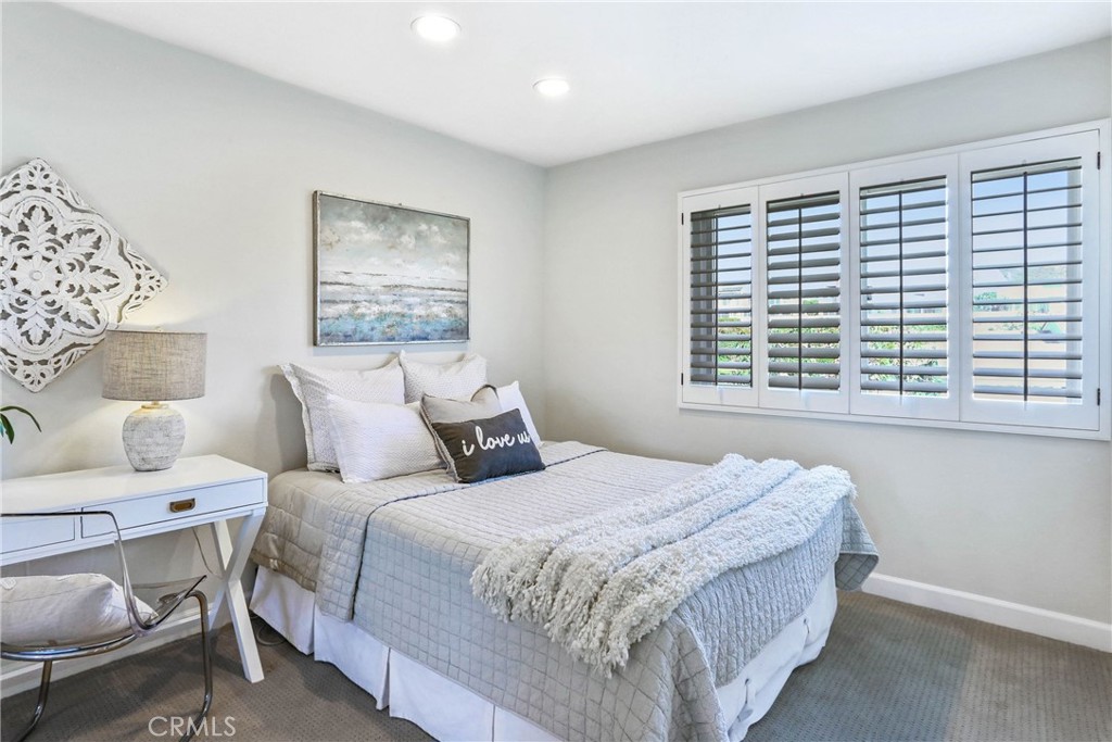 33885 Manta Court