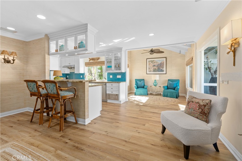 24115 Gourami Bay