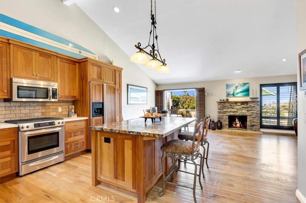 33441 N Spinnaker Drive N