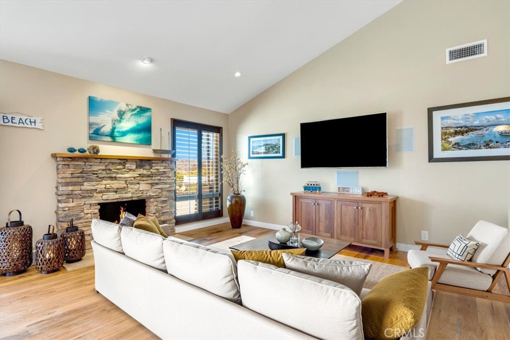 33441 N Spinnaker Drive N