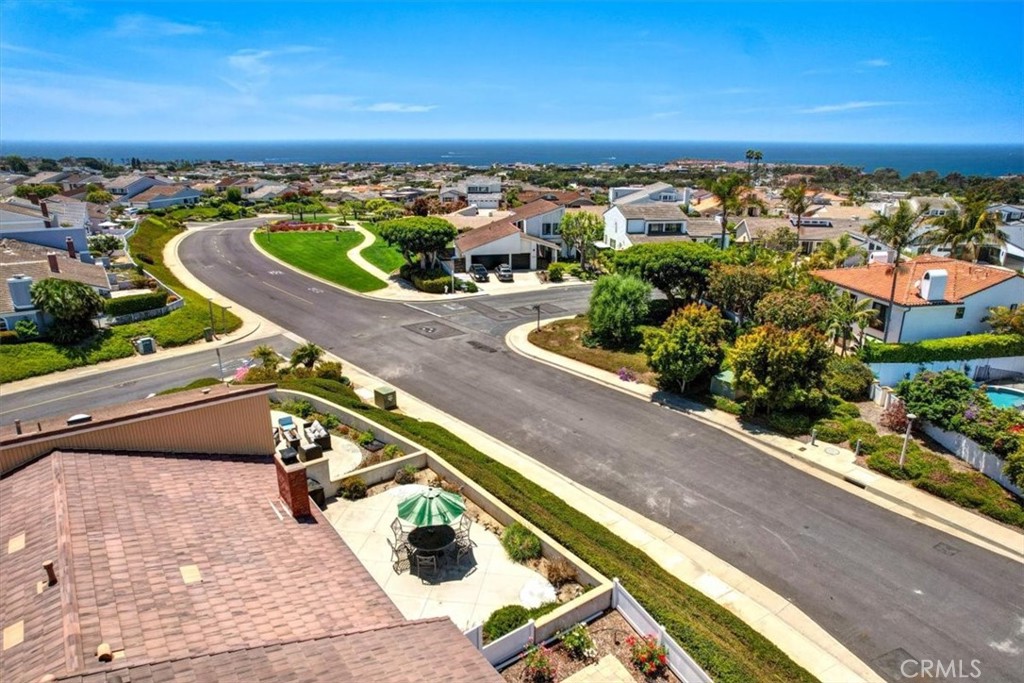 33441 N Spinnaker Drive N