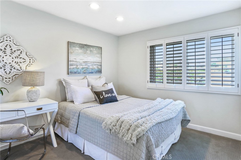 33885 Manta Court
