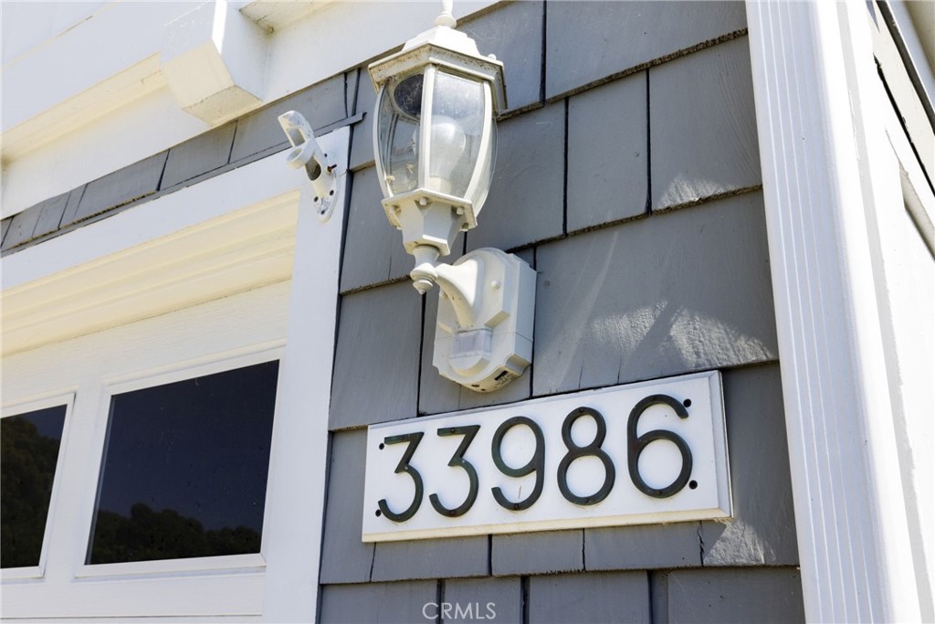 33986 Cape Cove