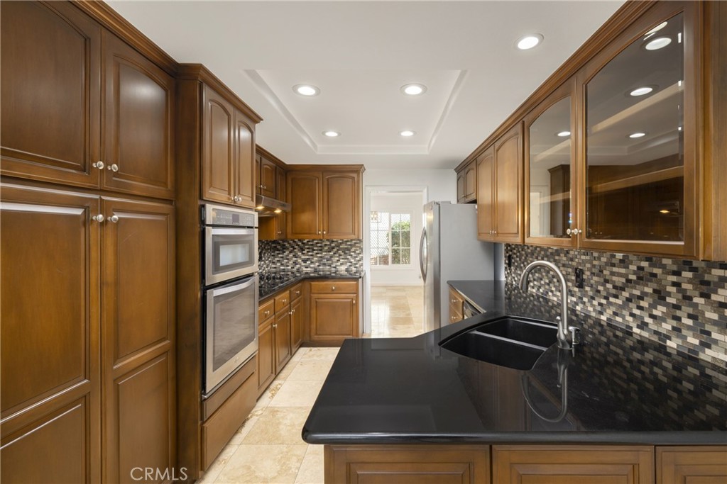 33986 Cape Cove