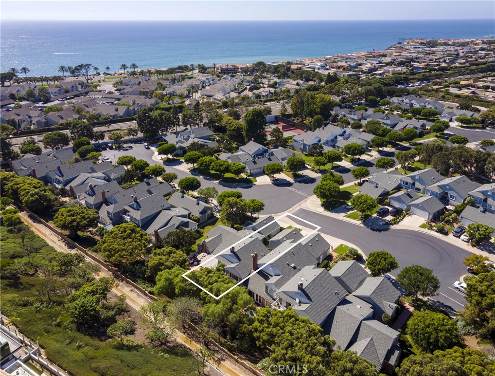 33986 Cape Cove