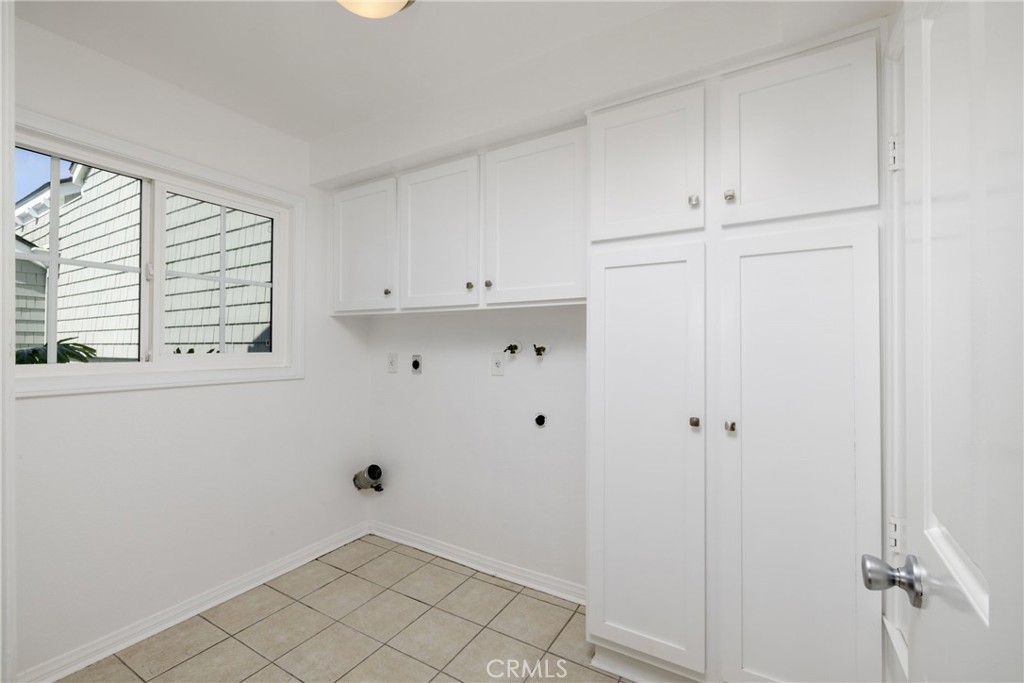 33986 Cape Cove